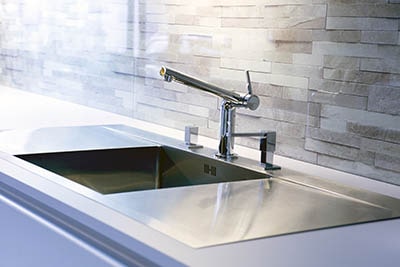 kitchen sink and tap installation